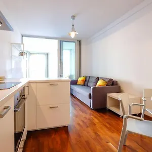 Cozy With Spacious Veranda Appartamento